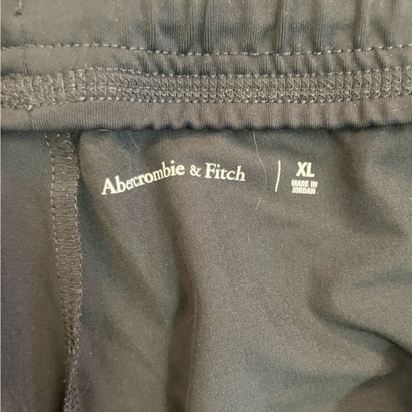 Abercrombie & fitch men’s lightweight traveler joggers - Picture 3 of 3
